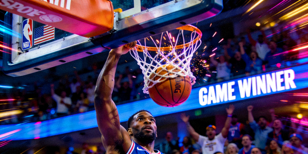 NBA关键时刻回放 - 球员投篮命中画面
